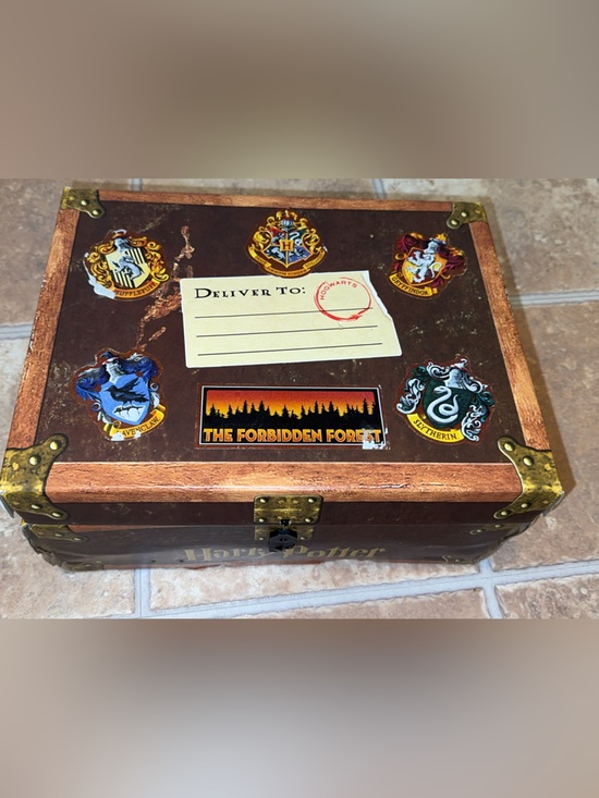 Wizarding World Of Harry Potter Other - Harry Potter Hardcover Box Books
Set 1-7 Trunk Chest Limited
Edition Collectible